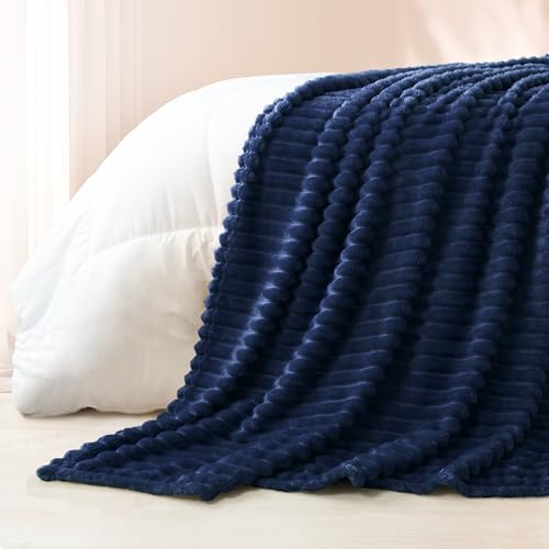 Easy care machine washable blanket