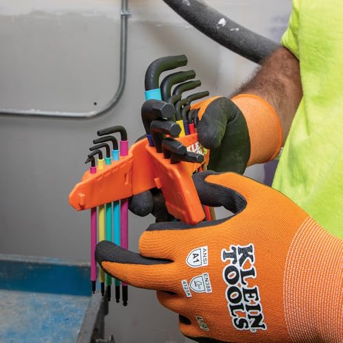 Ergonomic handle sleeve close-up