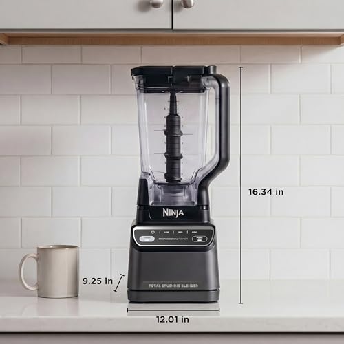 Ninja blender with pitcher lid and pour spout
