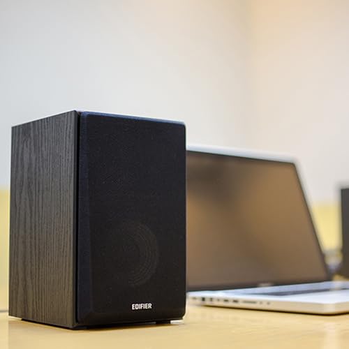Included cables for Edifier speakers