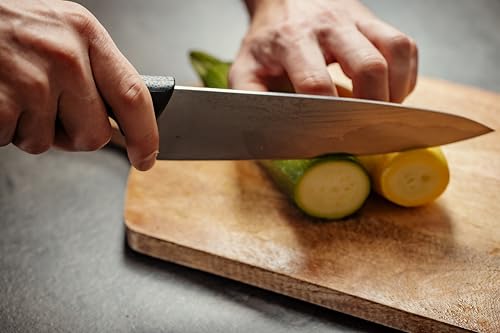 Blade profile of Mercer M22608 chef knife