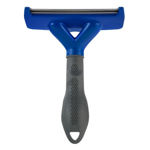 Close up of FURminator stainless steel edge