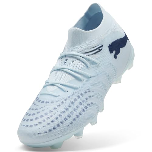 Detail of PUMA logo and Icy Blue-Blue Jewel colorway