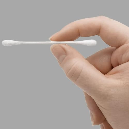 Cotton swabs in a 500 count container