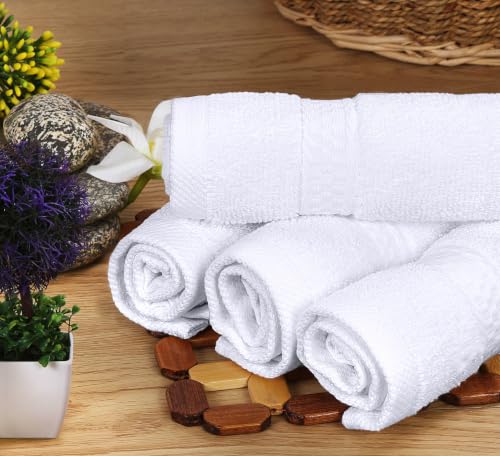 Hand towel from Utopia Towels 8 piece set
