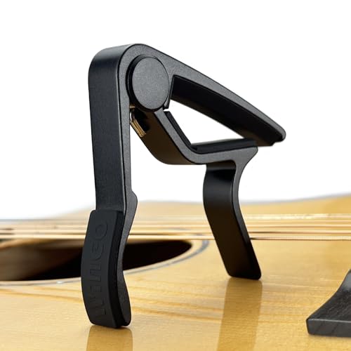 Close up of WINGO capo silicone padding