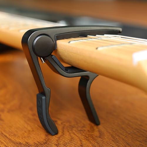 WINGO capo locking mechanism detail