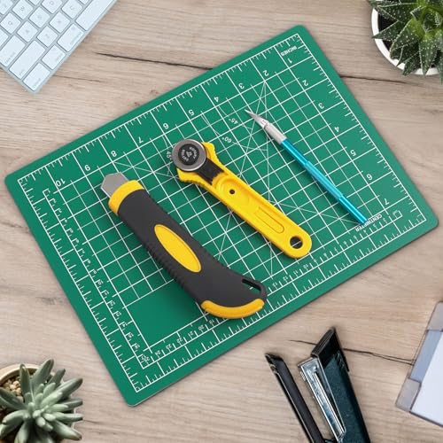 Precision grid detail on DIYSELF cutting mat