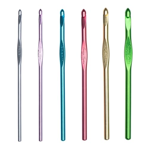 Susan Bates Silvalume Aluminum Crochet Hooks in vinyl storage pouch