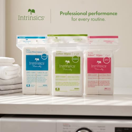 Intrinsics Petite Silken 2x2 Esthetic Wipes 200 count assortment