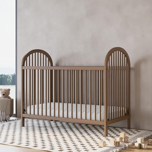 Graco Olivia crib Hazelnut finish detail