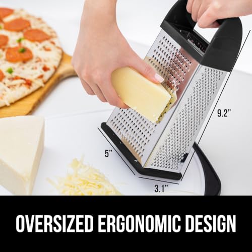 Underside view of slip-resistant grater border
