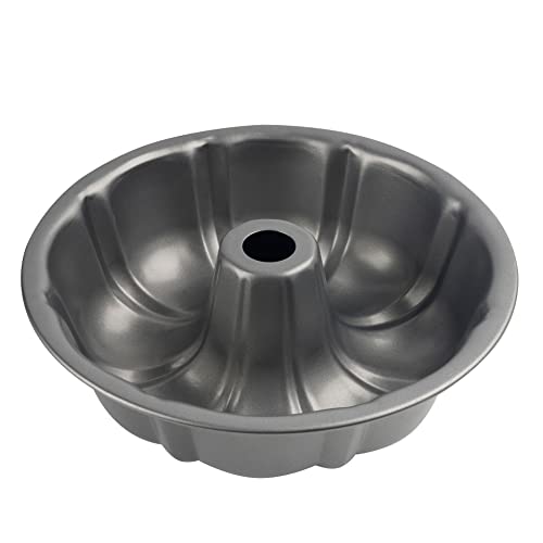 Wilton 9.49 inch tube pan showing extended handles