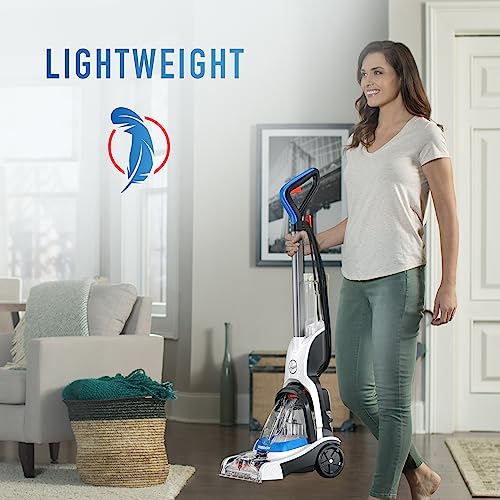 Compact carpet cleaner handle design