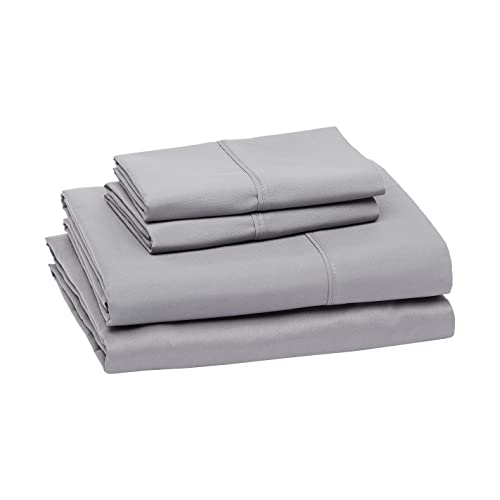 Folded microfiber sheets with 14-inch pocket detail