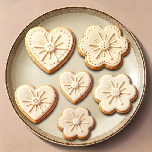 Stackable design of CMCYFLY cookie cutter set