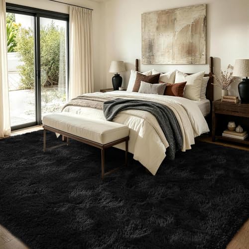 Detailed view of reinforced rug edges