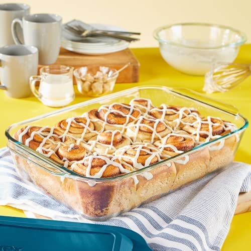 Pyrex Deep glass dish with lid side angle