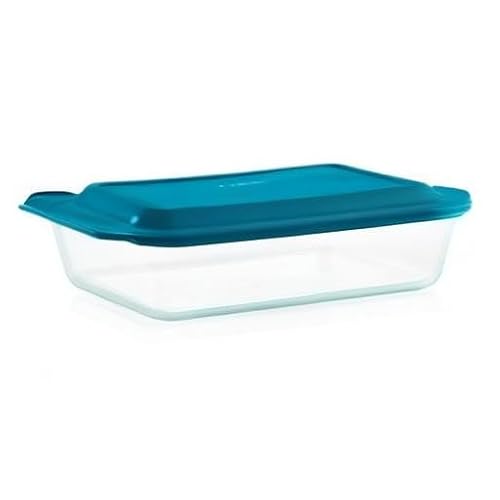 Pyrex Deep 9x13 baking dish prepared for storage