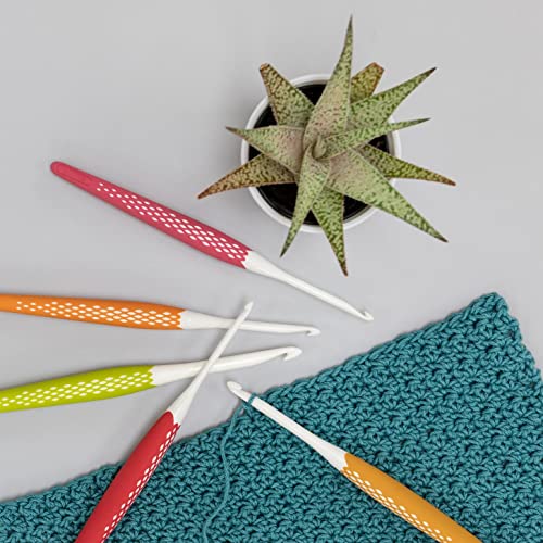Set of five Prym crochet hooks in small sizes