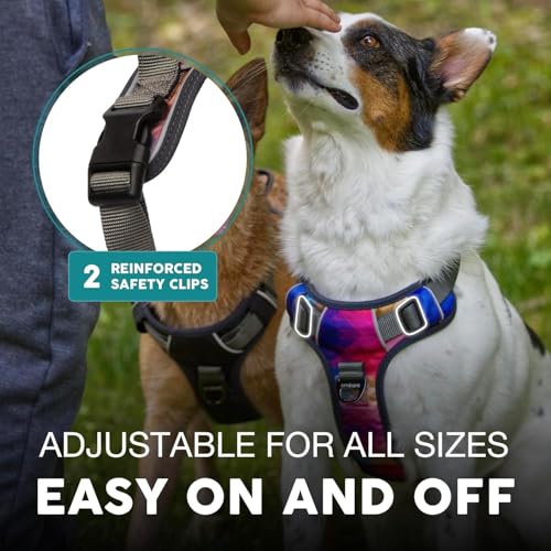 Gel handle detail on Embark Pets safety harness