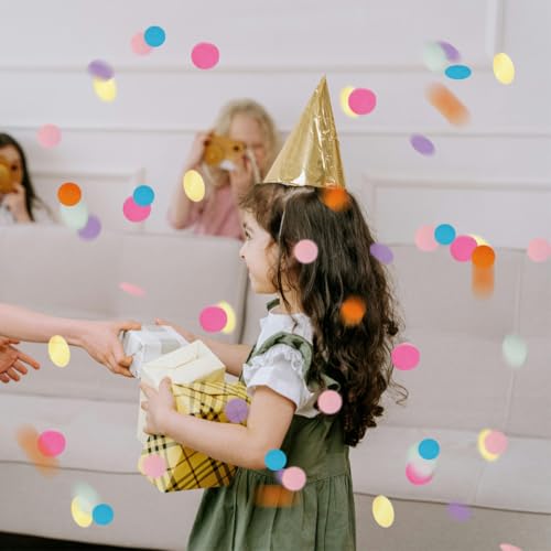 Craft project featuring QHAJRYYC paper confetti