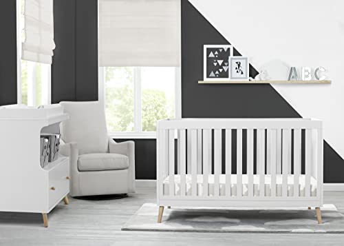Bianca white crib finish detail