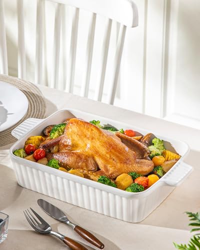 Stackable view of the MALACASA 4.4QT white dish