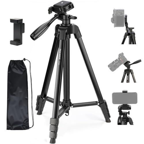 NEEWER TP53 tripod in full standing position