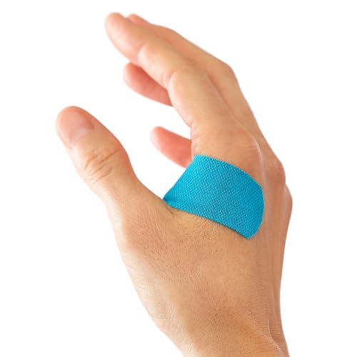 Non-stick antibacterial bandage close-up