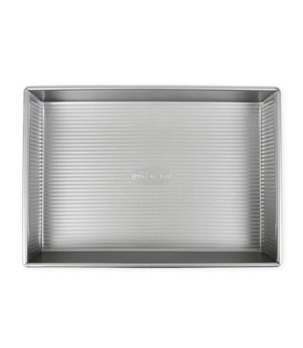 USA Pan 9x13 cake pan top view