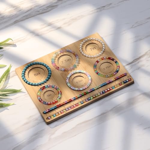 Detailed shot of Petoysoso jewelry making grooves