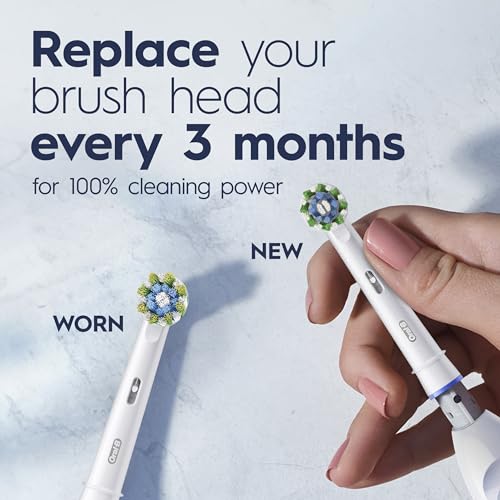 Oral-B Pro 100 3D White in White color