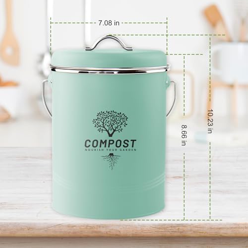 Holismo kitchen compost bin with lid closed