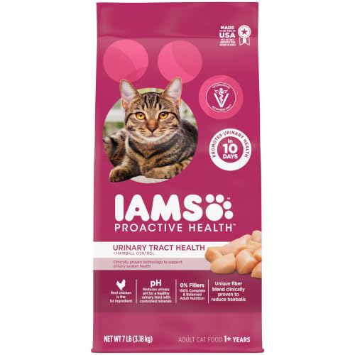 IAMS Proactive Health Urinary Tract Health dry cat food bag