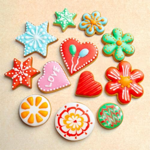 Flower and round cookie cutters in silver