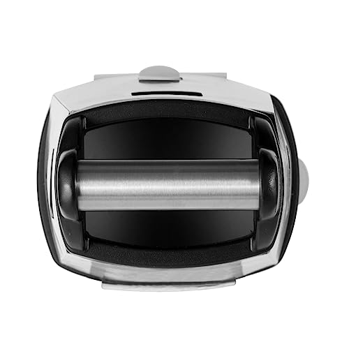 Box grater with storage lid attached