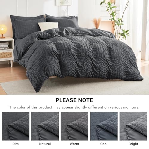 Full bedding set layout for queen size bed