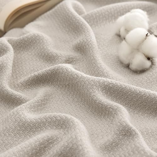 Bedsure Queen Cotton Blanket folded