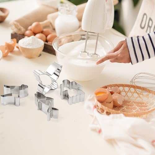 Cookie cutters for fondant and sugar paste