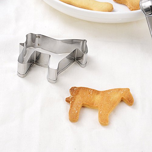 Metal cookie cutter detail