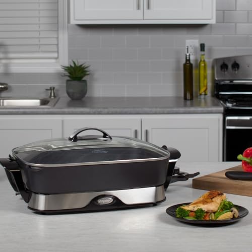 Presto Skillet with tempered glass cover