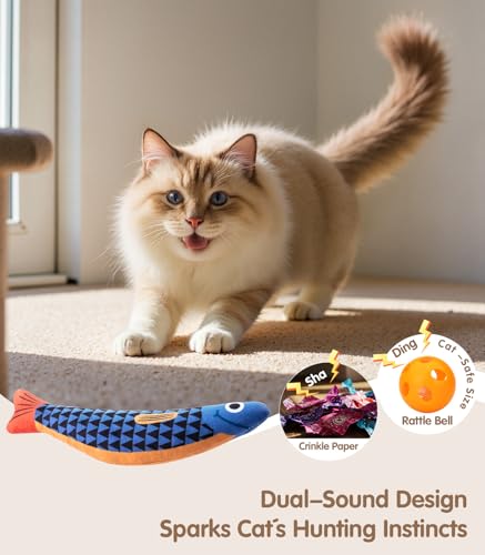 PetBusy fish toy featuring crinkle and rattle sounds