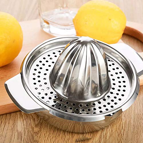 Fruit juice squeezer with lid