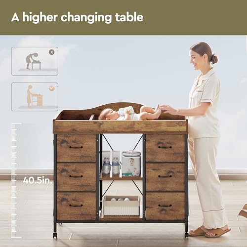 Adjustable shelving on YeTom changing table