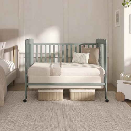 Full perspective of Dream On Me Carson crib in nursery
