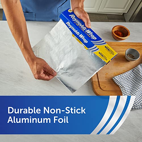 Non-stick foil used on a baking pan
