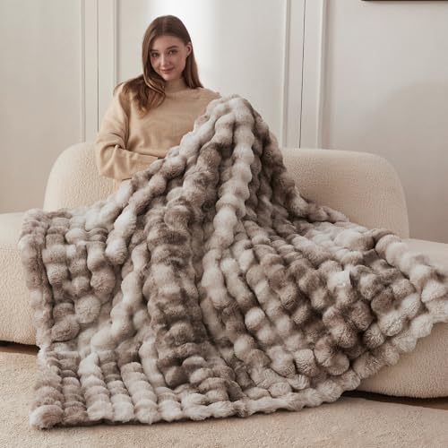 Folded 50x60 tie-dye brown bubble blanket