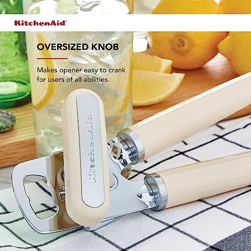 Close up of KitchenAid oversized turning knob