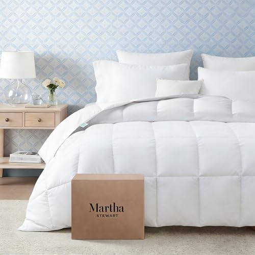 Martha Stewart goose feather comforter packaging detail